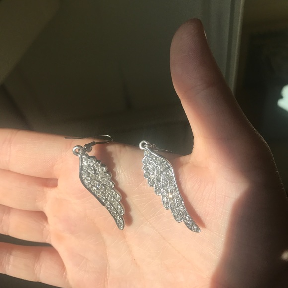 Wing earrings - Picture 2 of 5